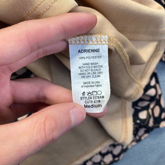 ADRIENNE Women's Blouse size medium,Animal Print,Ballon Sleeve,Lined,V Neck - Picture 6 of 7